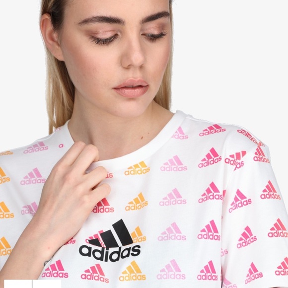 Adidas Essentials Boyfriend Gradient Logo Tee Size Large - Picture 4 of 7